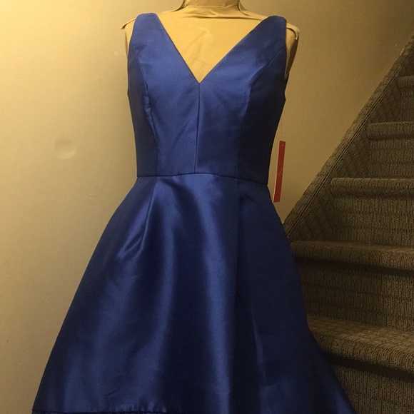 Monique Lhuillier High Low Gown - Picture 4 of 7